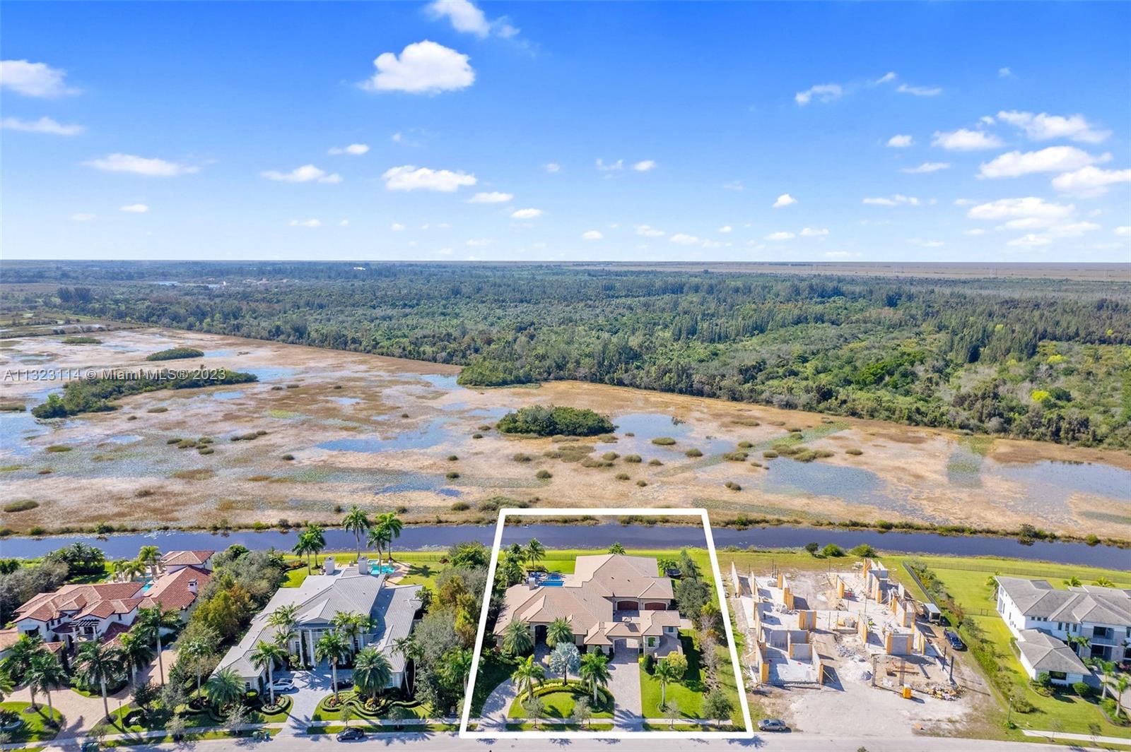 2863 Lake Ridge Lane Weston, FL 33332 - Photo 38 of 60