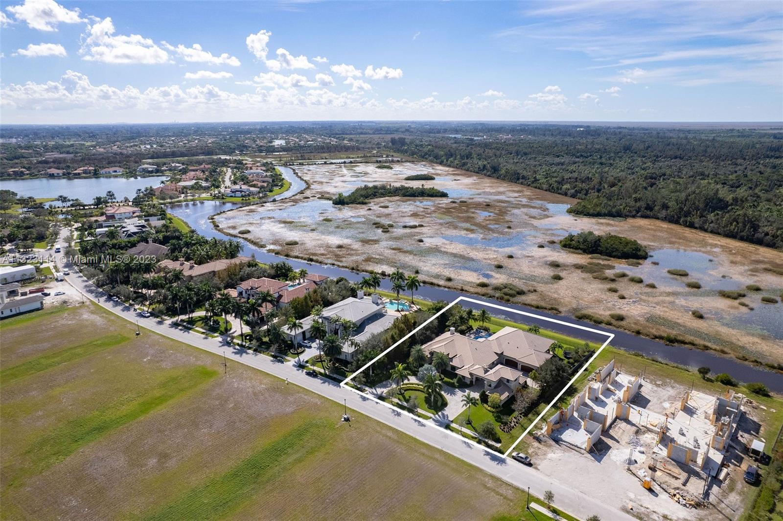 2863 Lake Ridge Lane Weston, FL 33332 - Photo 39 of 60