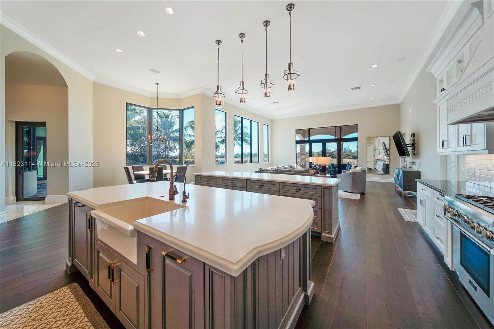 2863 Lake Ridge Lane Weston, FL 33332 - Photo 6 of 60