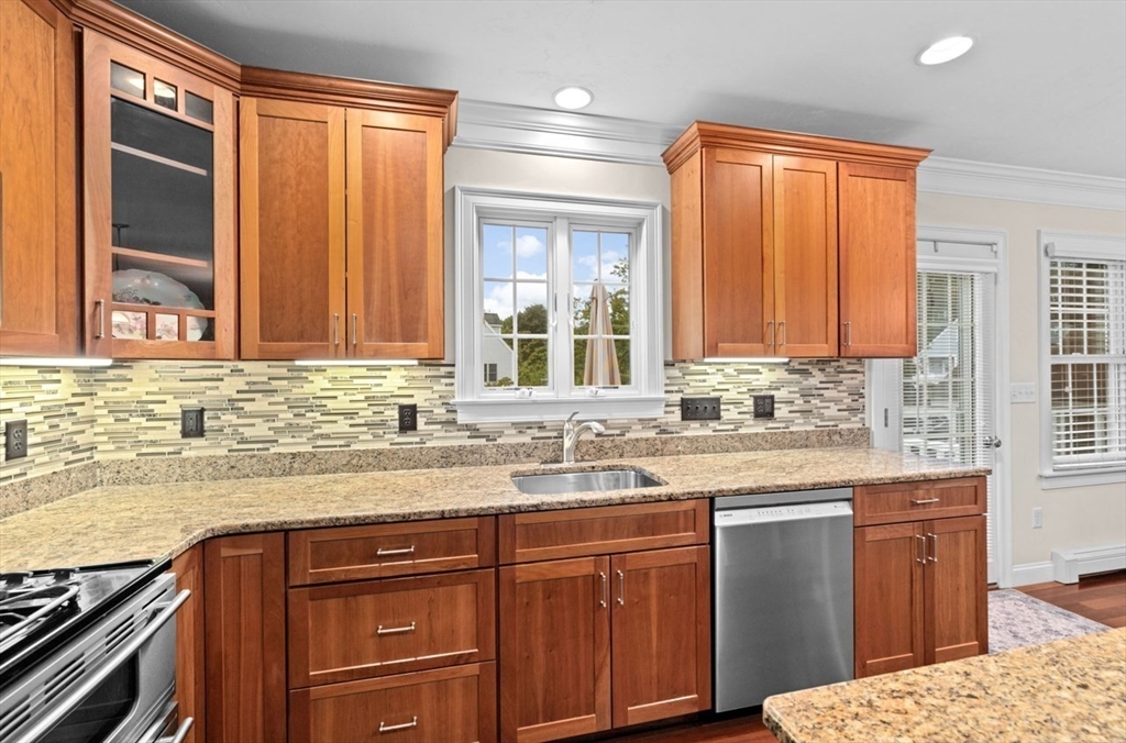 79 Peabody Road Marshfield, MA 02050 - Photo 12 of 40 Gallery Image 12