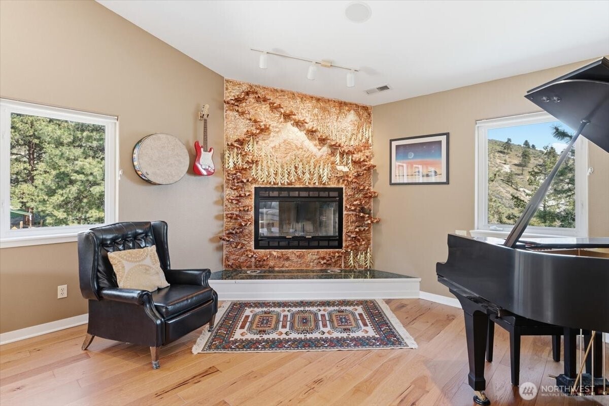 2612 Halvorson Canyon Road Wenatchee, WA 98801 - Photo 15 of 39
