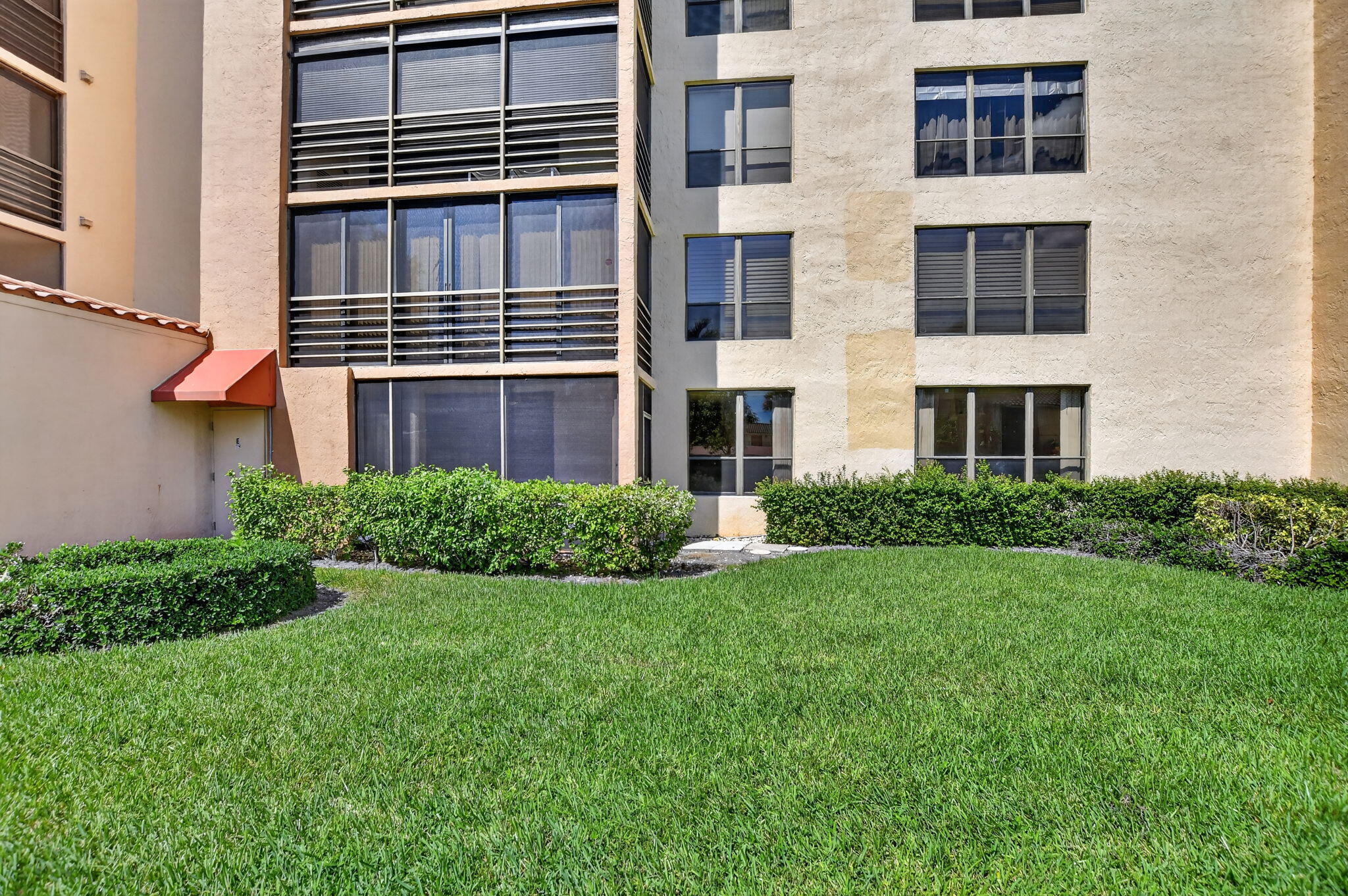 7201 Promenade Drive, Unit 101 Boca Raton, FL 33433 - Photo 35 of 39 Back of the building