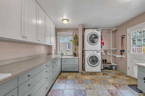 $849,000 | 8300 East Hinsdale Avenue, Centennial, CO 80112