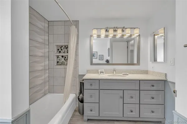 $849,000 | 8300 East Hinsdale Avenue, Centennial, CO 80112