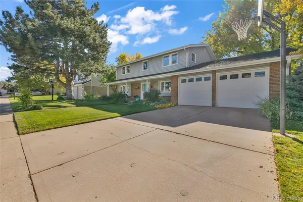 $849,000 | 8300 East Hinsdale Avenue, Centennial, CO 80112