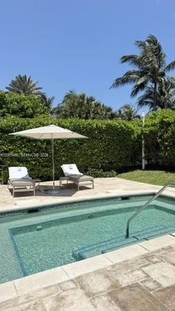 $17,000 | 5875 Collins Avenue, Unit 708, Miami Beach, FL 33140