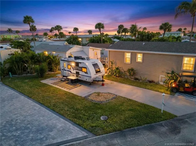 $163,000 | 10725 South Ocean Drive, Unit 409, Jensen Beach, FL 34957