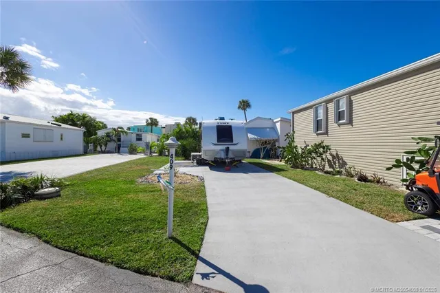 $163,000 | 10725 South Ocean Drive, Unit 409, Jensen Beach, FL 34957