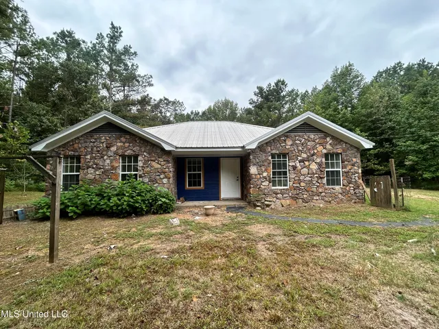 $280,000 | 182 Chulahoma Road, Holly Springs, MS 38635