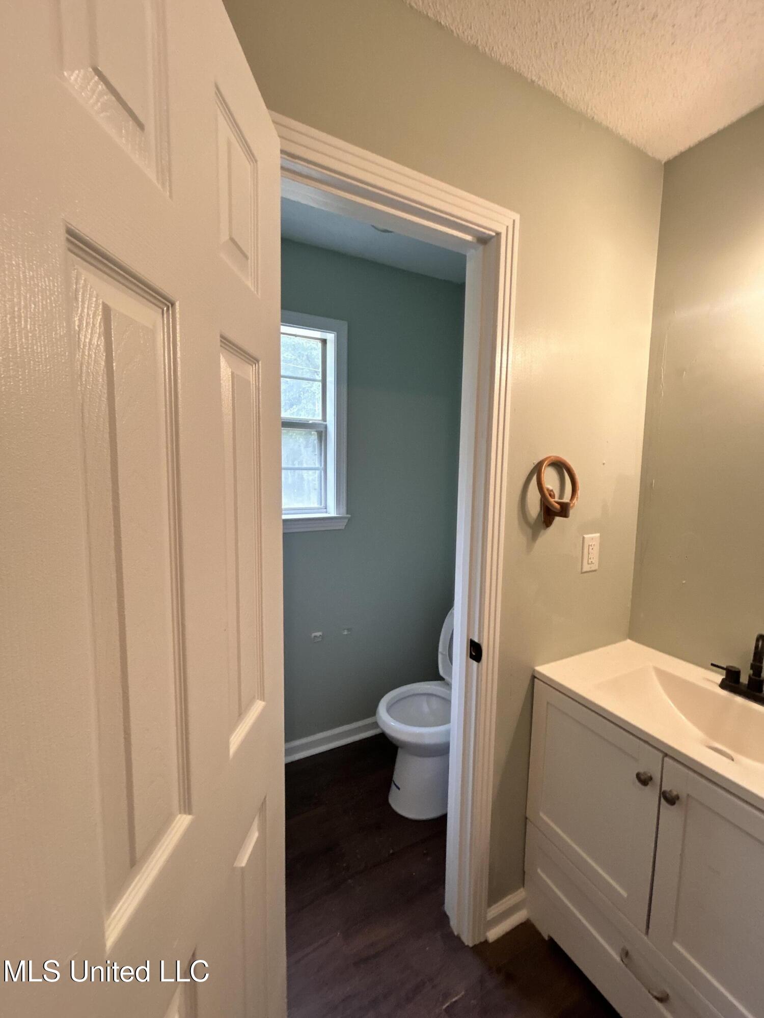 182 Chulahoma Road Holly Springs, MS 38635 - Photo 13 of 29 Primary bathroom