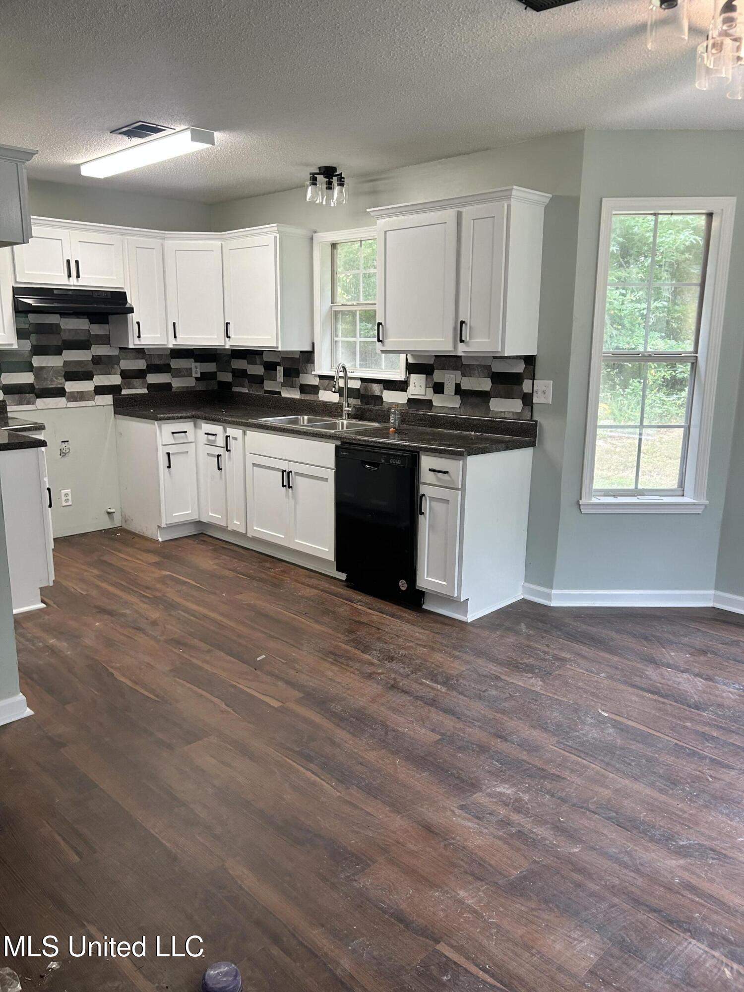 182 Chulahoma Road Holly Springs, MS 38635 - Photo 23 of 29 Kitchen