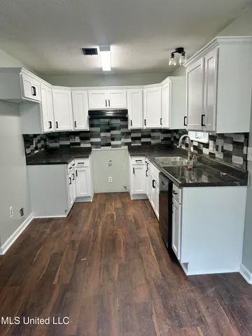 $280,000 | 182 Chulahoma Road, Holly Springs, MS 38635