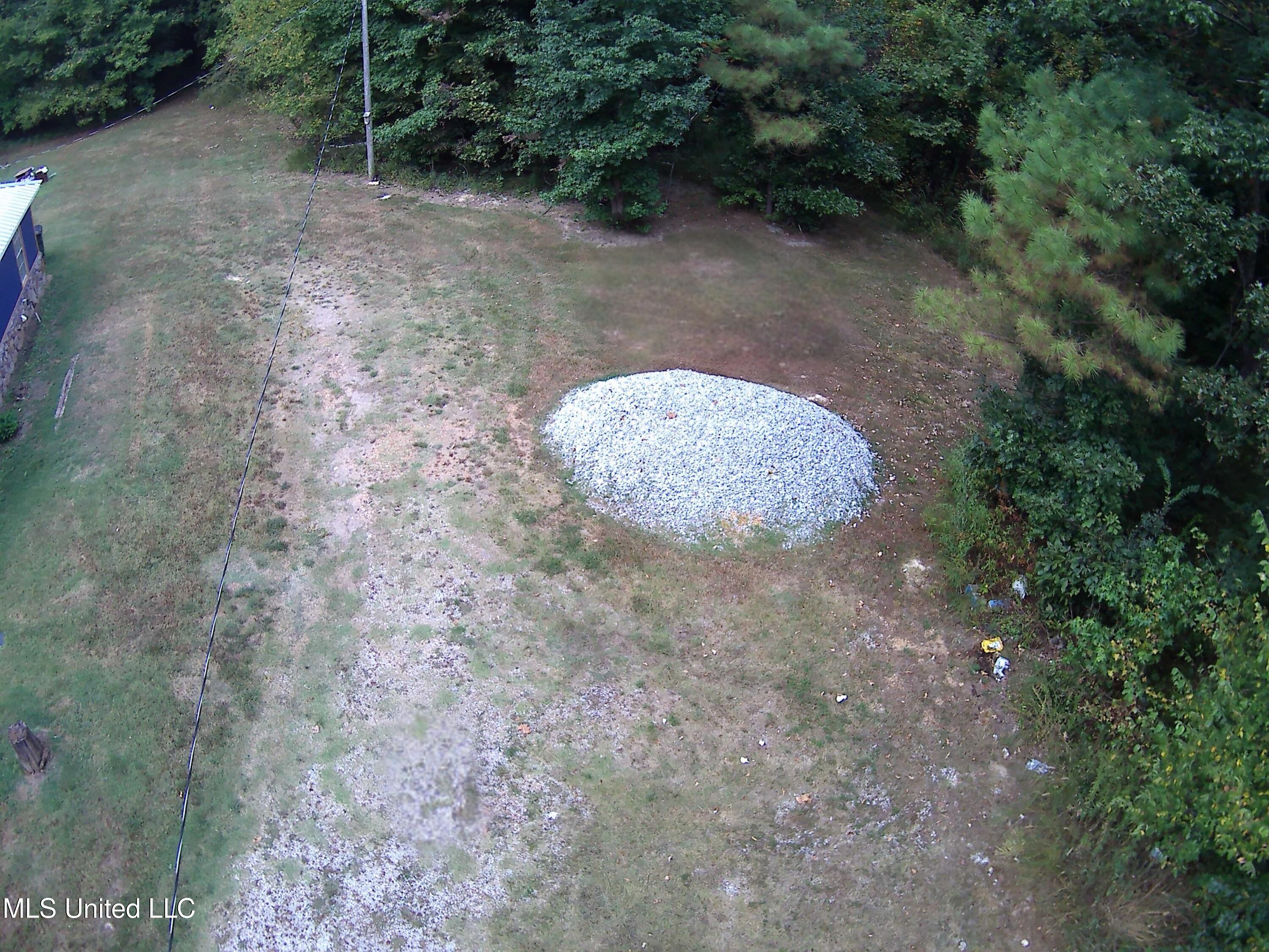 182 Chulahoma Road Holly Springs, MS 38635 - Photo 5 of 29 Yard view of driveway