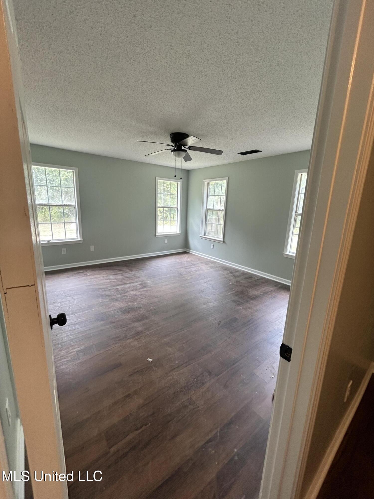 182 Chulahoma Road Holly Springs, MS 38635 - Photo 9 of 29 Primary bedroom