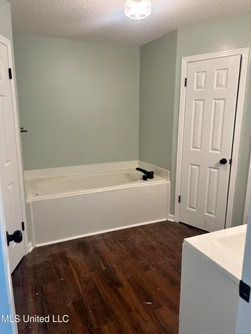 $280,000 | 182 Chulahoma Road, Holly Springs, MS 38635