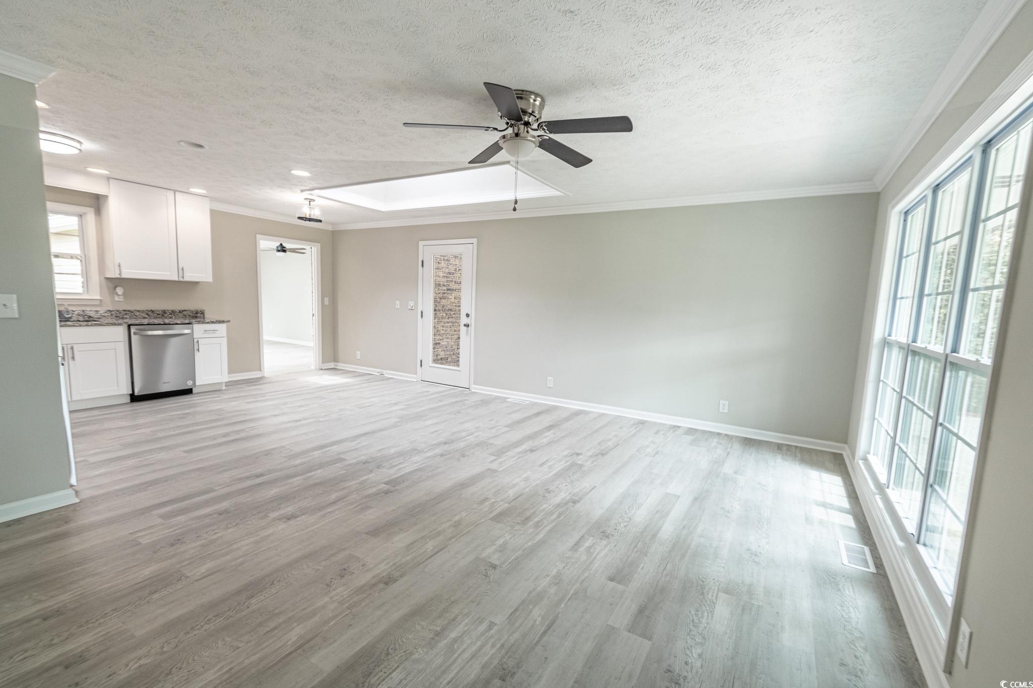 927 Tiffany Lane Conway, SC 29526 - Photo 6 of 32