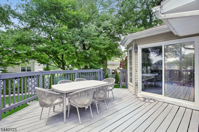 22 Woodhaven Road Parsippany, NJ 07054 - Photo 40 of 49