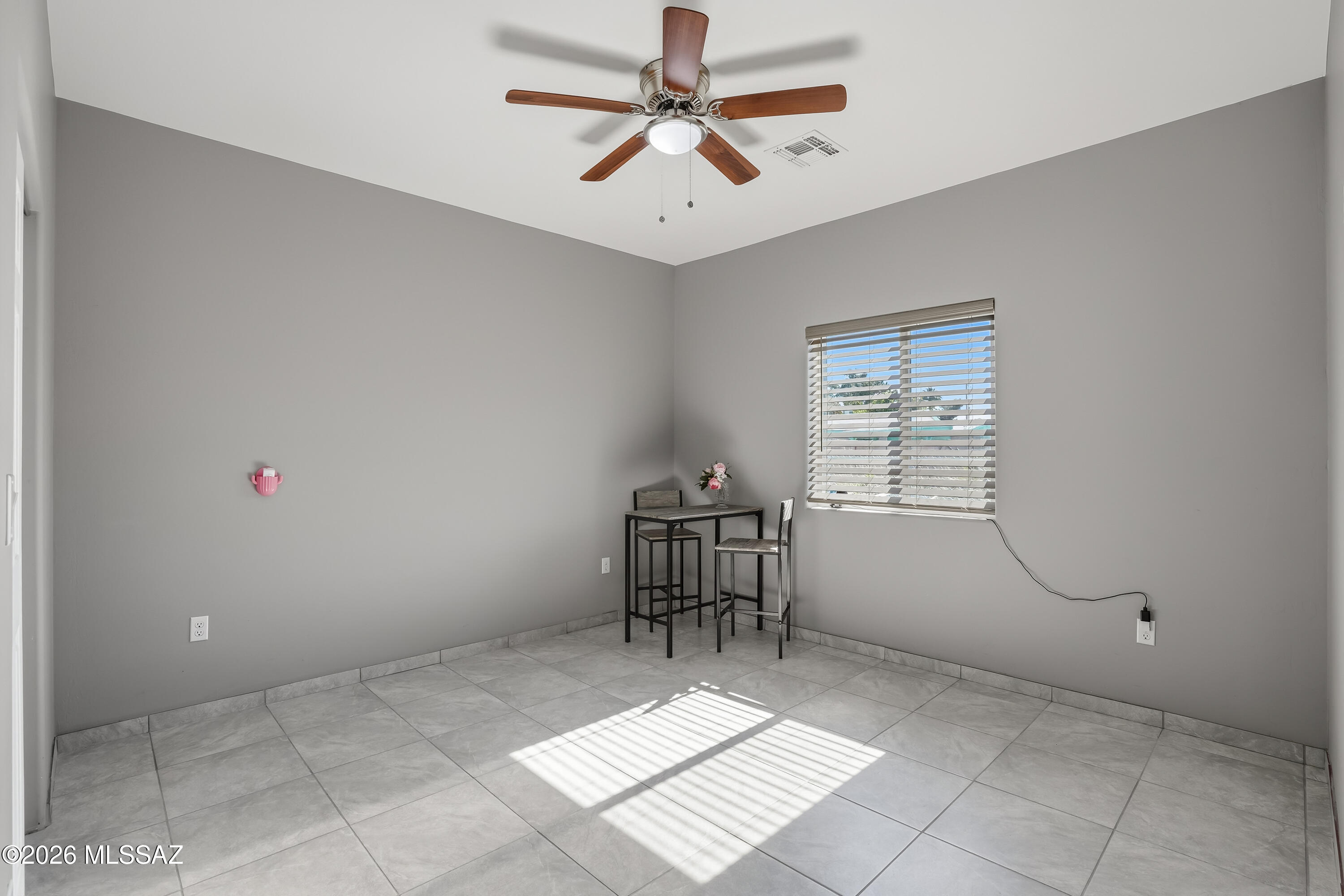 551 West Thurber Road Tucson, AZ 85705 - Photo 16 of 25 Gallery Image 16