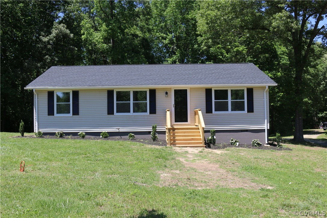1375 Lewis Level Road Tappahannock, VA 22560 - Photo 2 of 44 New front stoop with wide steps. New Rood. Nicely