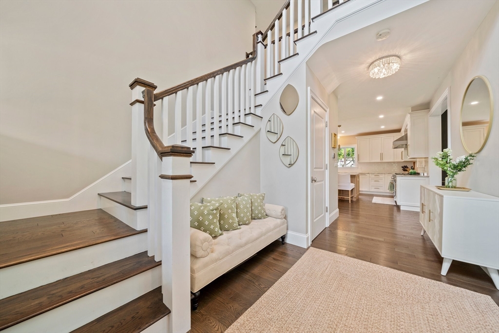 684 Holly Road Marshfield, MA 02050 - Photo 5 of 42 Gallery Image 5
