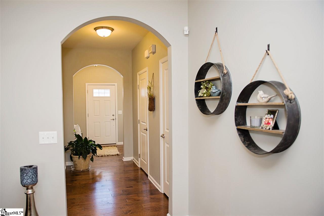 407 Christiane Way Greenville, SC 29607 - Photo 2 of 16 Gallery Image 2
