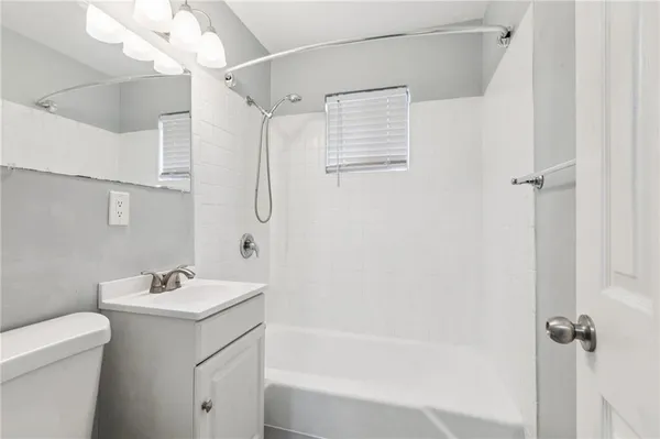 $650,000 | 206-216 East South Avenue, Belton, MO 64012