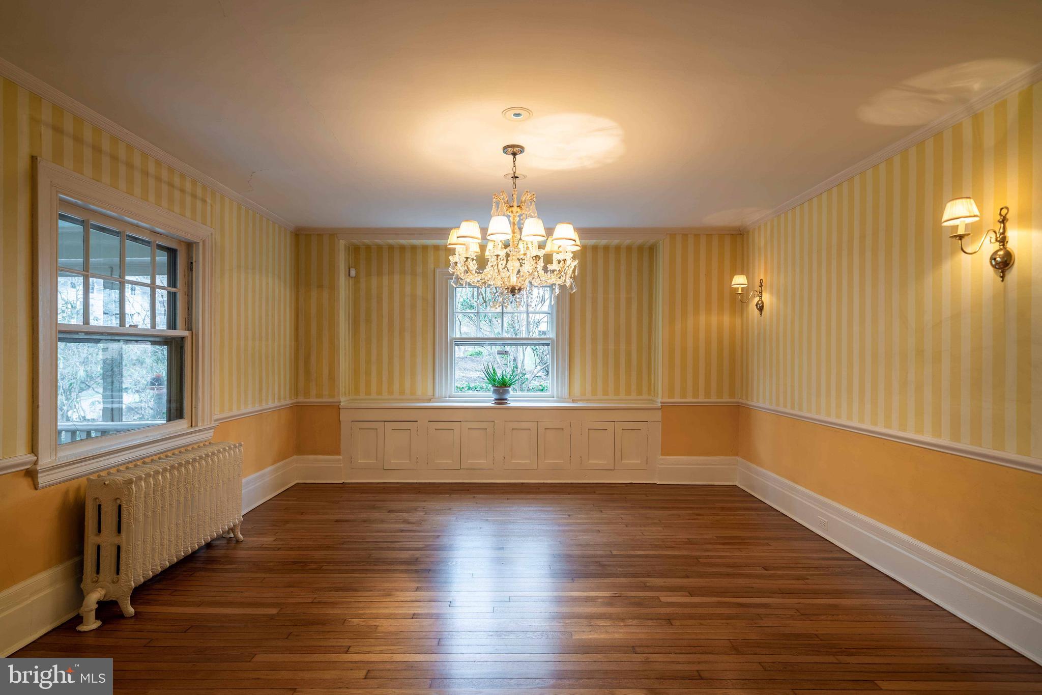 19 Elmwood Road Baltimore, MD 21210 - Photo 4 of 23