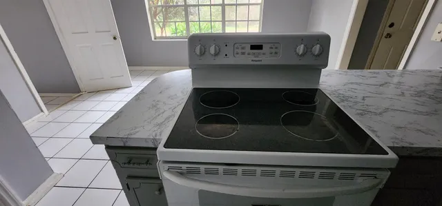 $700,000 | 7115-7117 Thomasville Road, Tallahassee, FL 32312