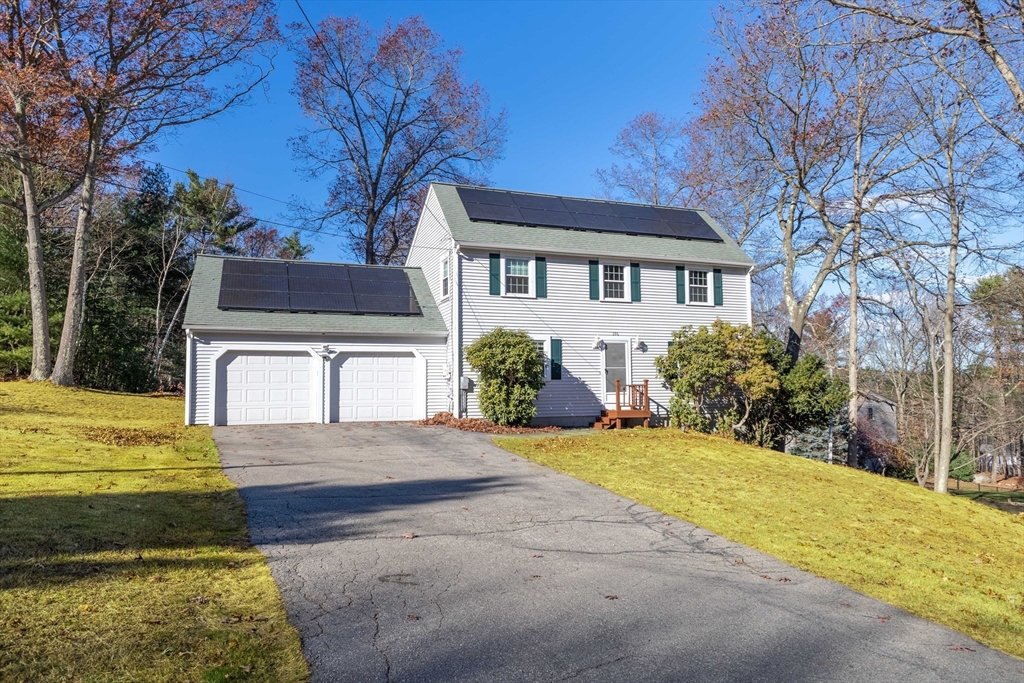 396 Old Farm Road Franklin, MA 02038 - Photo 1 of 35 Gallery Image 1