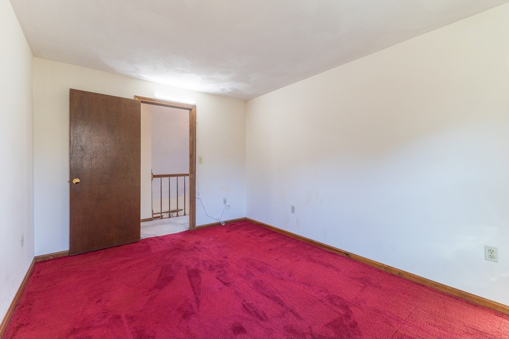 396 Old Farm Road Franklin, MA 02038 - Photo 13 of 35 Gallery Image 13