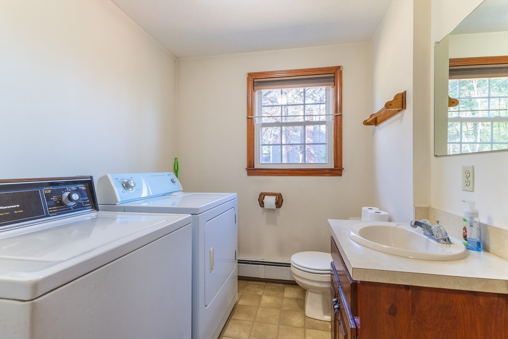 396 Old Farm Road Franklin, MA 02038 - Photo 18 of 35 Gallery Image 18
