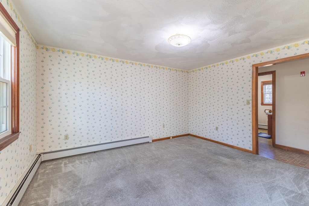 396 Old Farm Road Franklin, MA 02038 - Photo 19 of 35 Gallery Image 19