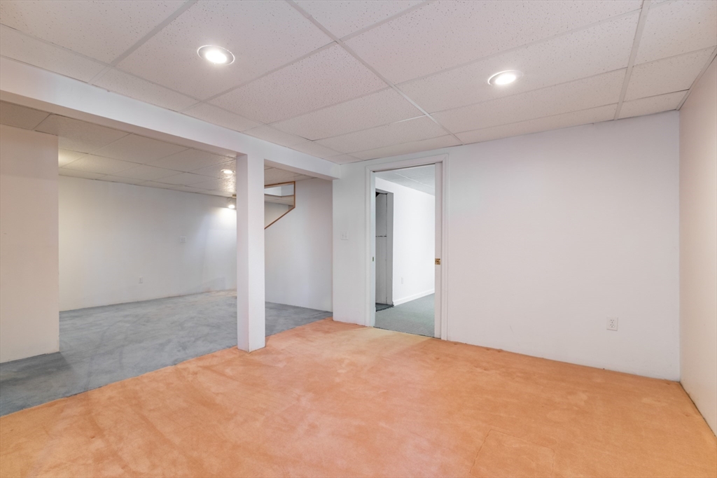 396 Old Farm Road Franklin, MA 02038 - Photo 22 of 35 Gallery Image 22