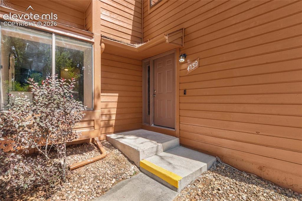 4739 Daybreak Circle Colorado Springs, CO 80917 - Photo 11 of 32
