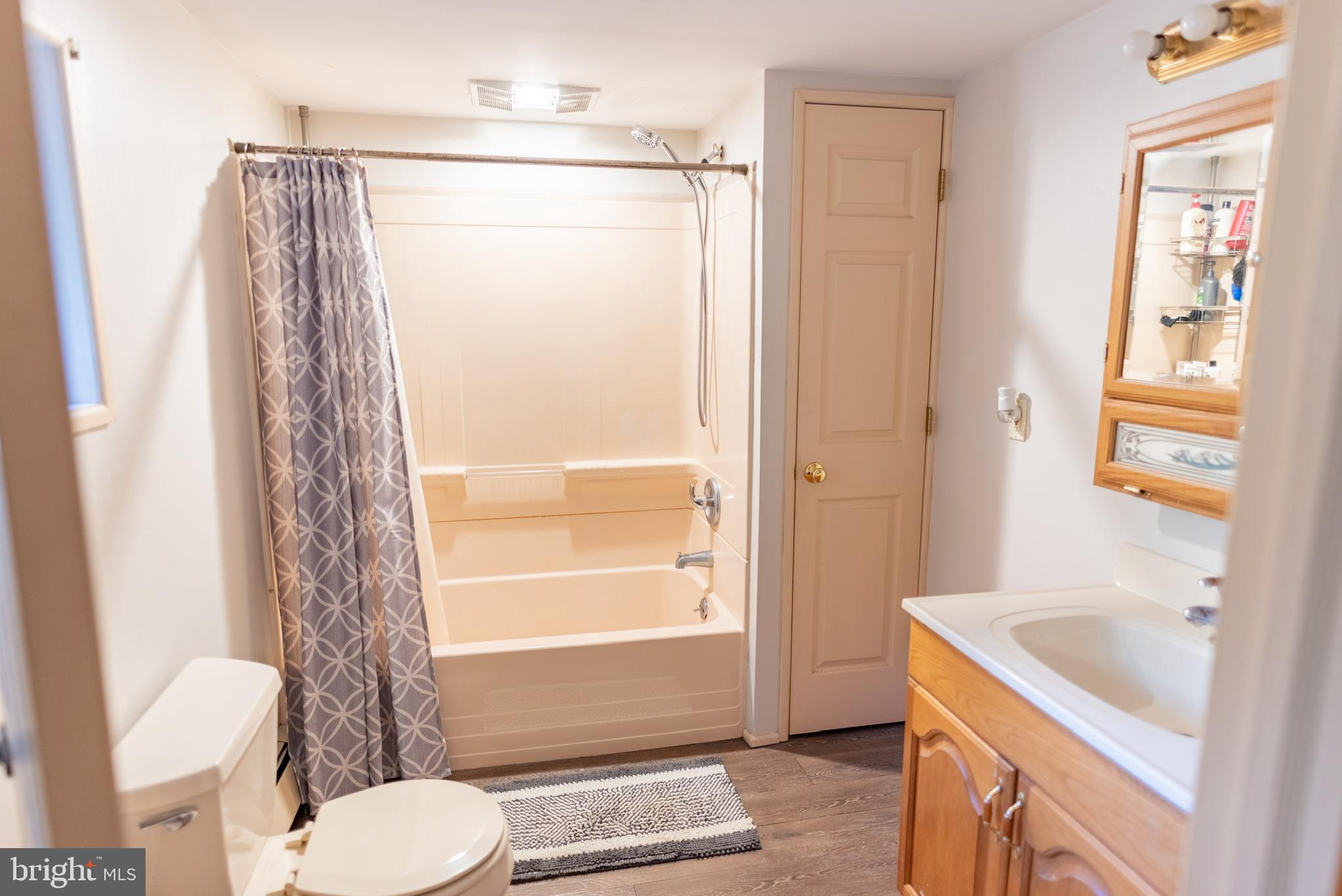 620 Johnson Road Sicklerville, NJ 08081 - Photo 21 of 27 2nd floor Full Bath