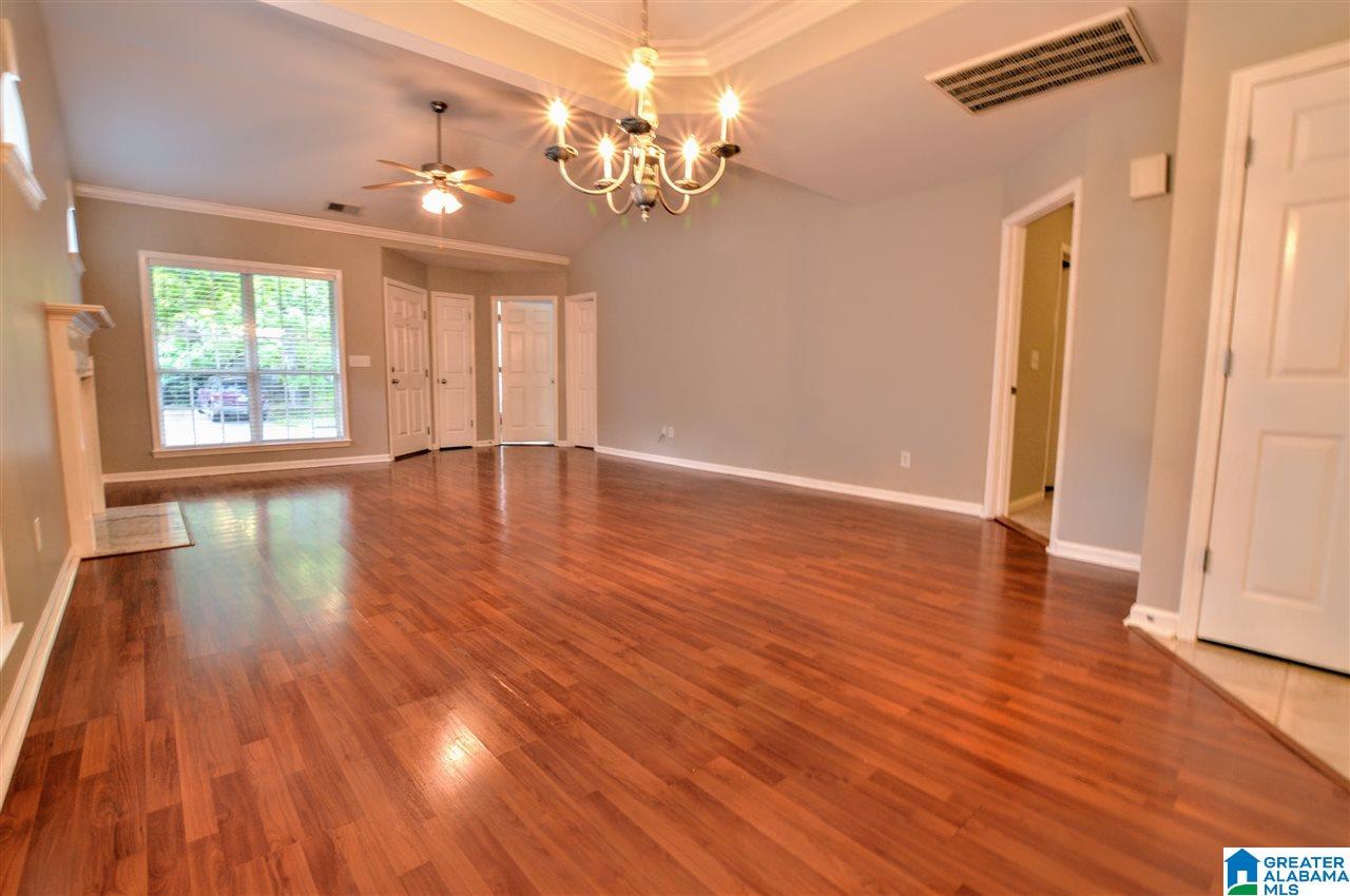411 Midridge Lane Pelham, AL 35124 - Photo 4 of 23