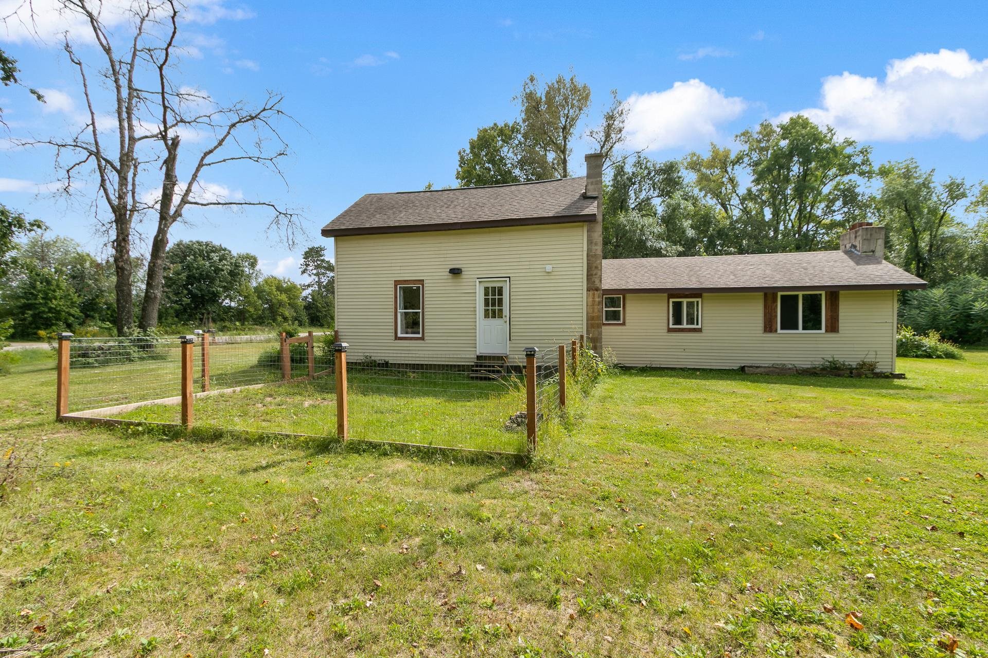 2707 State Highway 13 Adams, WI 53910 - Photo 4 of 48