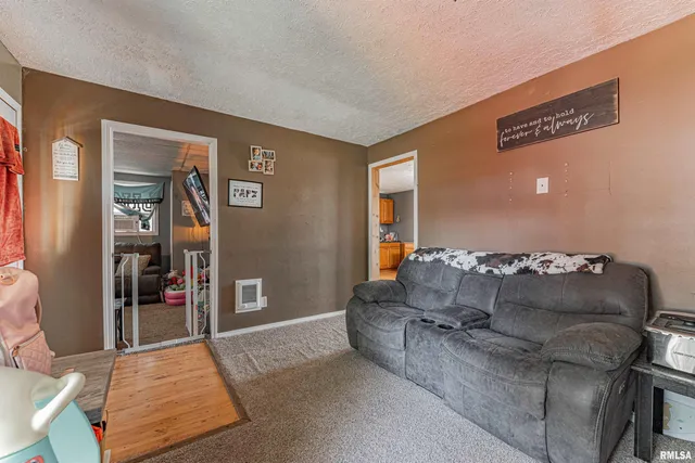 $89,900 | 131 North Street, Armington, IL 61721