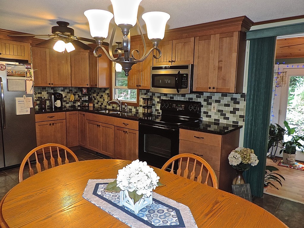 11 Walker Road Buckland, MA 01370 - Photo 10 of 30