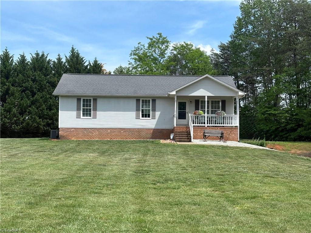 808 Creed Road Ararat, NC 27007 - Photo 2 of 28