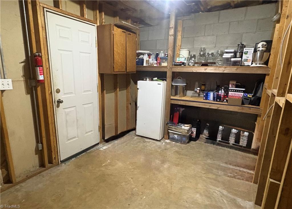 808 Creed Road Ararat, NC 27007 - Photo 25 of 28