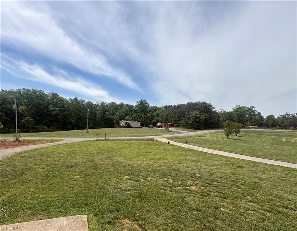 808 Creed Road Ararat, NC 27007 - Photo 4 of 28