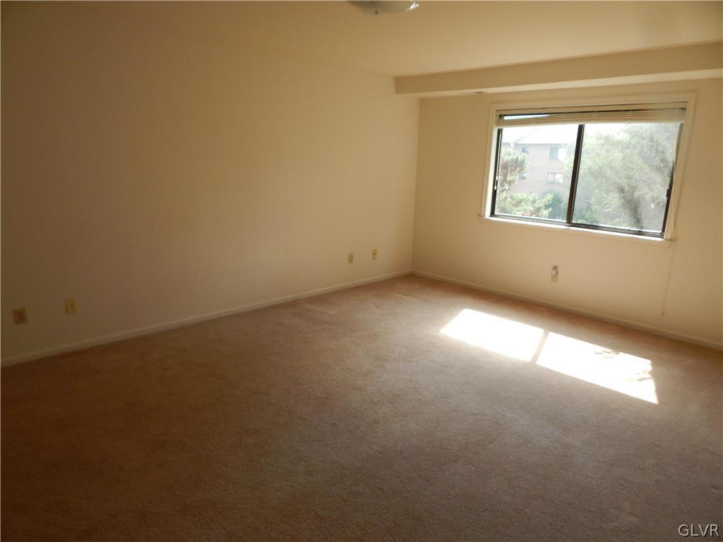 885 Cold Spring Road, Unit 8 Allentown, PA 18103 - Photo 7 of 10 Gallery Image 7