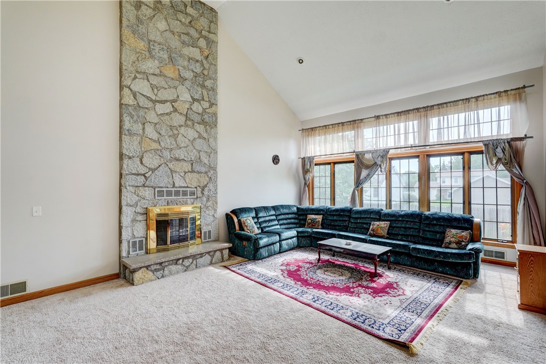 289 Island Cottage Road Greece, NY 14612 - Photo 7 of 36