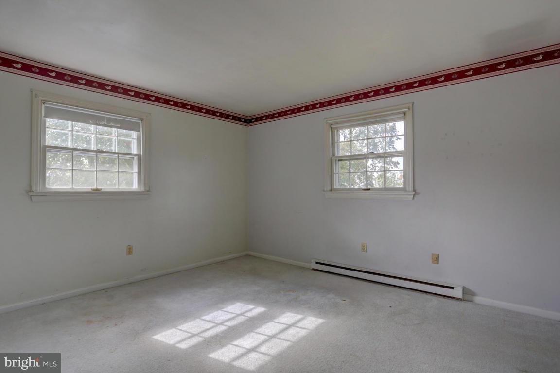 1118 Nissley Road Lancaster, PA 17601 - Photo 18 of 31 Gallery Image 18