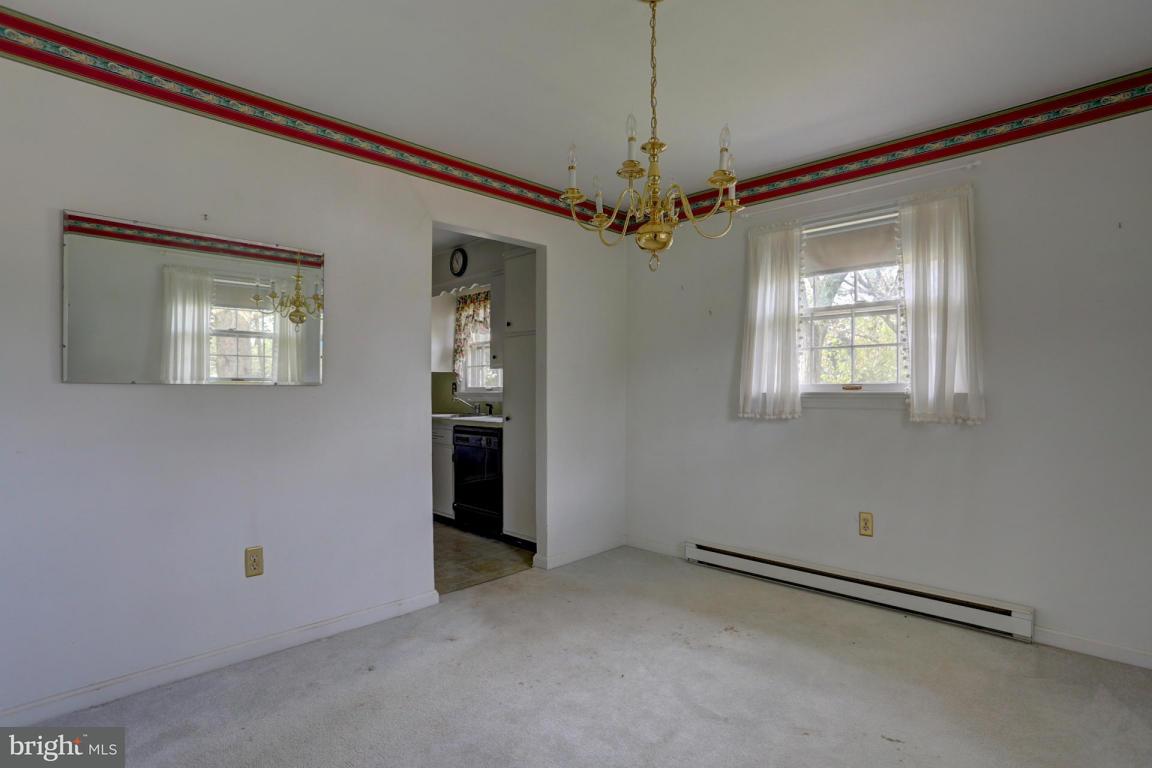 1118 Nissley Road Lancaster, PA 17601 - Photo 9 of 31 Gallery Image 9
