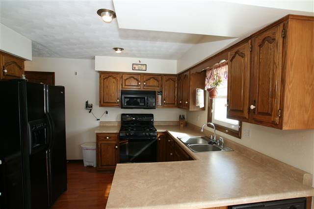 11867 Coon Hunters Road Blue Grass, IA 52726 - Photo 4 of 10 Gallery Image 4
