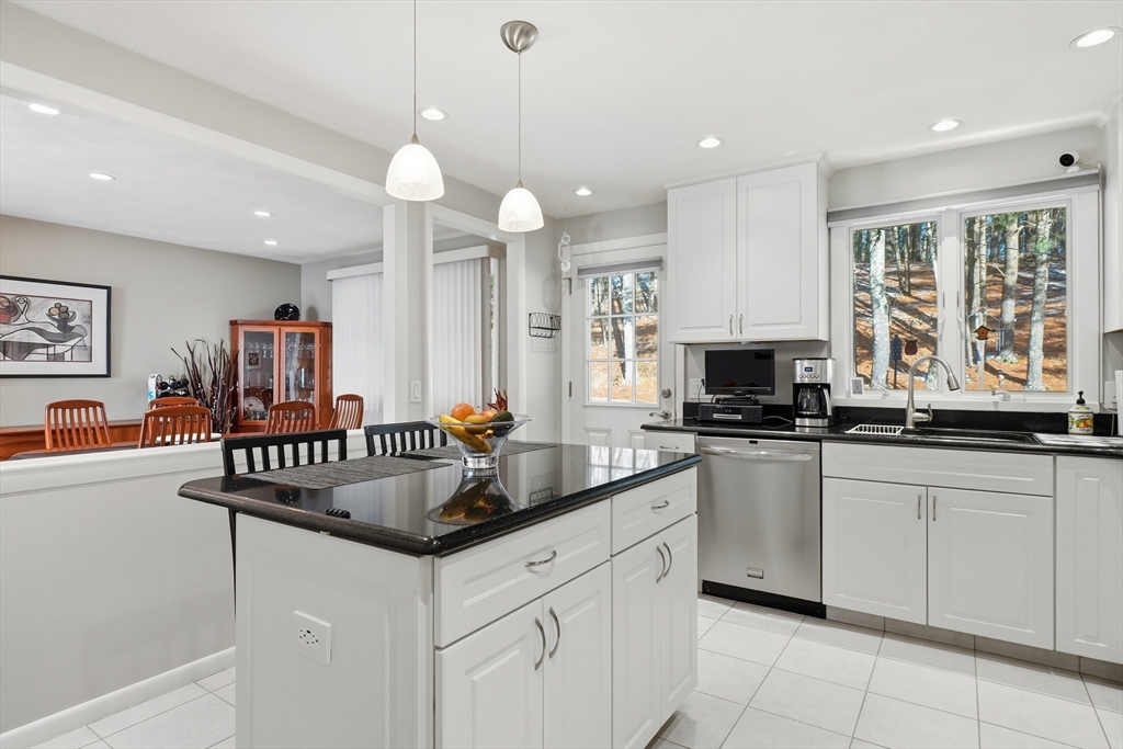 55 Ledgewood Road Framingham, MA 01701 - Photo 12 of 42