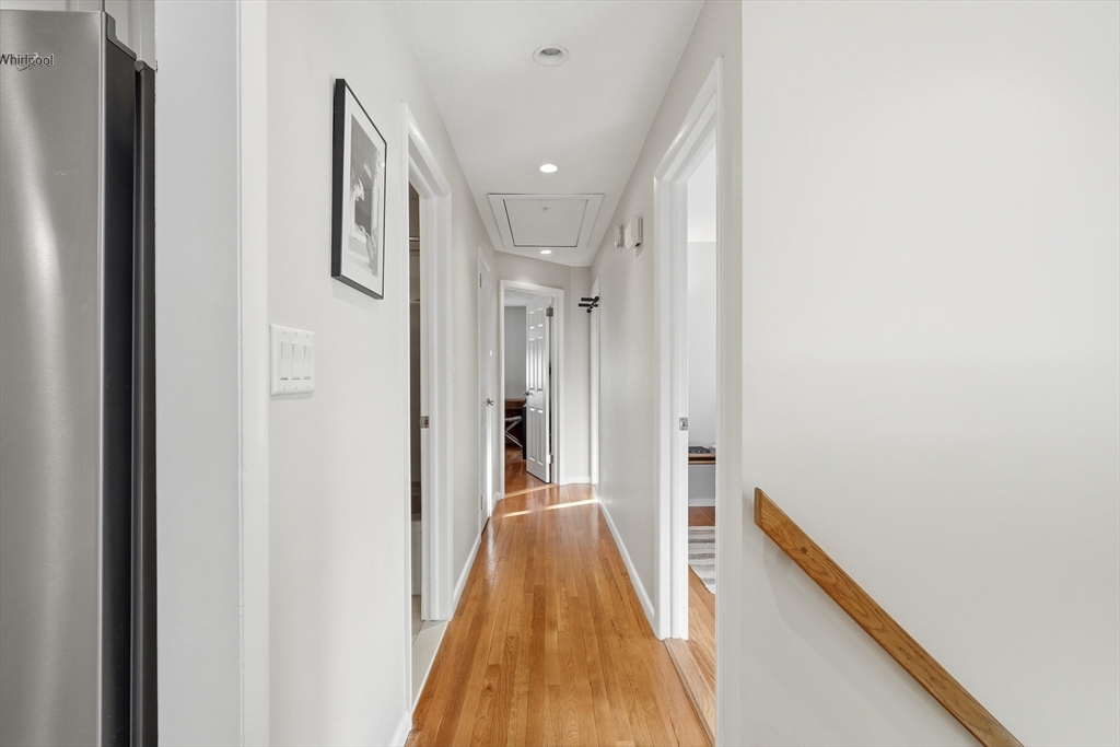 55 Ledgewood Road Framingham, MA 01701 - Photo 16 of 42