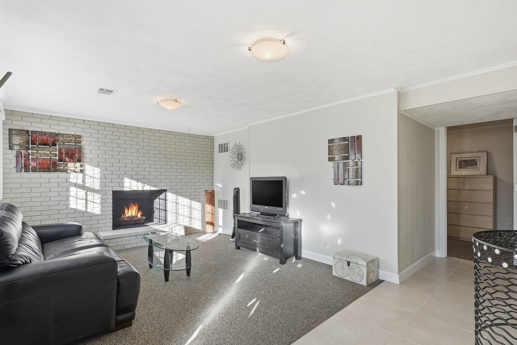 55 Ledgewood Road Framingham, MA 01701 - Photo 26 of 42